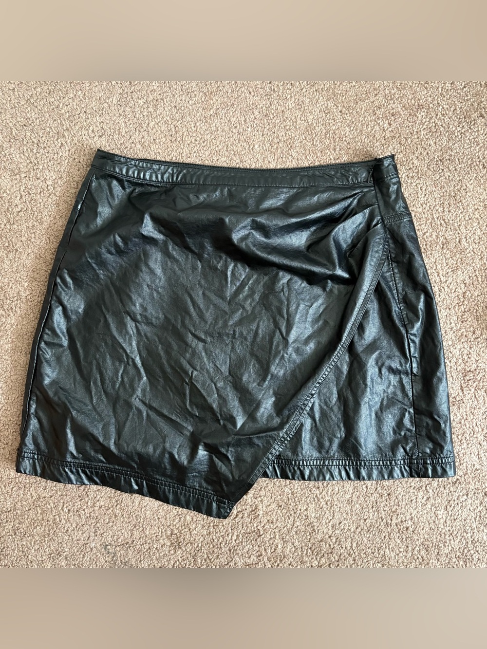Kori Black Faux Leather Wrap Mini Skirt Short Zip Women’s L